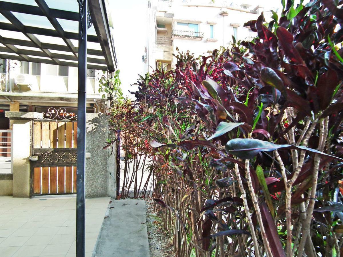 花蓮站全民宿-無人民宿自助入住-包棟可烤肉可麻將 Kota Hualien Bagian luar foto